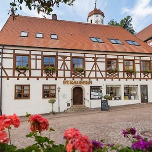 Hotel-Restaurant Straussen ハールブルク Exterior photo