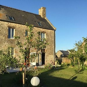 L'Ancien Presbytere D'Ardevon Bed & Breakfast Exterior photo