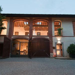 Olgiate Comasco La Corte E L'Uva Bed & Breakfast Exterior photo