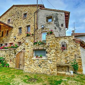 マロースティカ Agriturismo "Antico Borgo" Bed & Breakfast Exterior photo