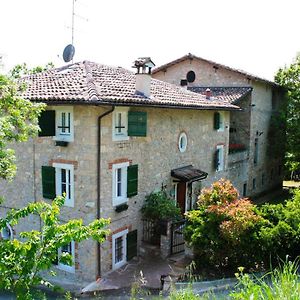 Vezzano sul Crostolo La Quercia - La Maison Des Arts Bed & Breakfast Exterior photo