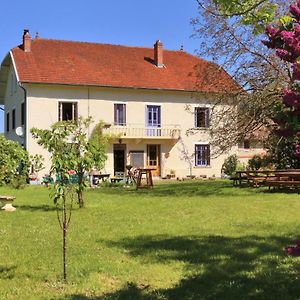 Marchamp Goute La Vie Bed & Breakfast Exterior photo