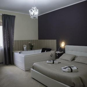 Valguarnera Caropepe Il Centro Short Lets Bed & Breakfast Exterior photo