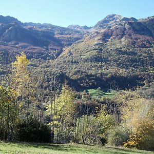 ホテル Roulottes Montagne Pyrenees リュス・サン・ソヴァール Exterior photo