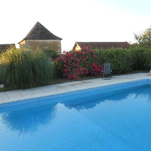 Chambres D'Hotes Le Roussel Le Buisson-de-Cadouin Exterior photo