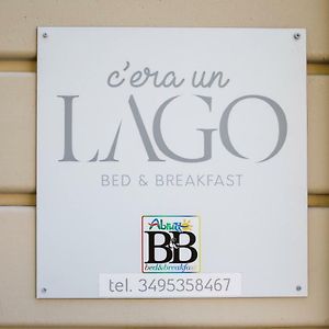 アヴェッツァーノ C'Era Un Lago Bed & Breakfast Exterior photo