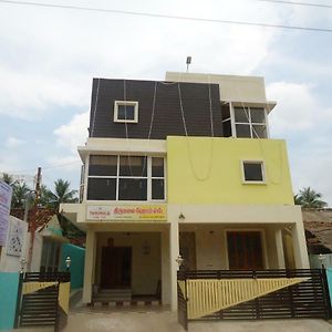 Thirumalai Home Stay - Group & Family Stay Room Vl Swami Malai Temple クンバコナム Exterior photo
