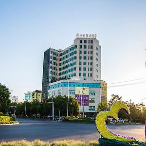 ジンジャン メトロポロ ホテル イーニン デベロップメント ゾーン 伊寧市 Exterior photo