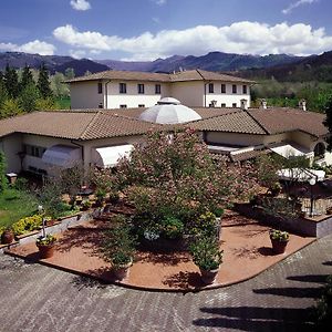 Hotel Ristorante La Lanterna カステルヌオーヴォ・ディ・ガルファニャーナ Exterior photo