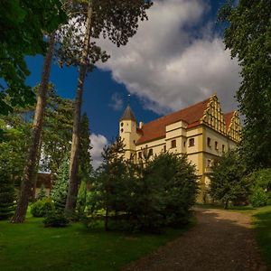 Czerna Zamek W Czernej Bed & Breakfast Exterior photo