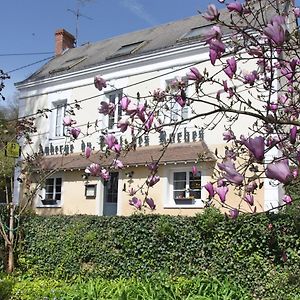 ホテル L'Auberge Du Port Des Roches Luche-Pringe Exterior photo