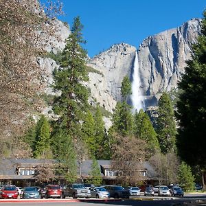 Yosemite Valley Lodge ヨセミテ・ビレッジ Exterior photo