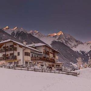 Berghotel Johanneshof アンテルセルヴァ・ディ・メッツォ Exterior photo