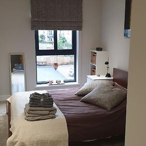 1 Double Guest Bedroom In My Home North Leeds ホースフォース Exterior photo