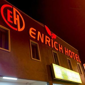 Enrich Hotel スンガイ・ブル Exterior photo