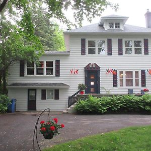 Trois-Rivières Gite Saint-Laurent Bed & Breakfast Exterior photo