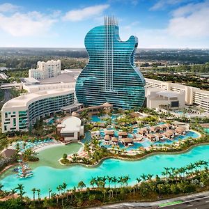 The Guitar Hotel At Seminole Hard Rock Hotel & Casino フォート・ローダーデール Exterior photo