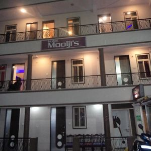 Exotic Stay Near Shivaji Marg マウント・アブ Exterior photo