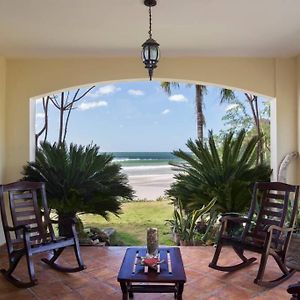 Villas Iguana A-2 Beachfront Condo リバス Exterior photo