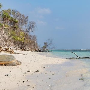 ホテル ソネバ ジャニ Manadhoo Exterior photo