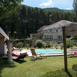 A L'Oree Du Bois - Chambres D'Hotes Hostun Exterior photo