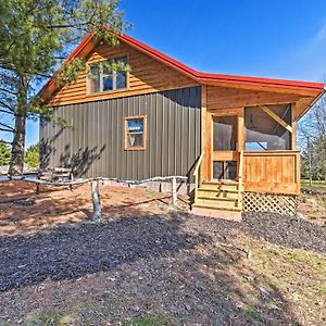 Nappanee Honey House Cabin - A Quiet Countryside Retreat!ヴィラ Exterior photo