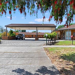 Broadford Sugarloaf Motel Exterior photo