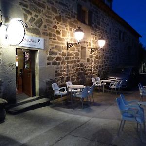 ホテル La Posada De Pedrazales Exterior photo