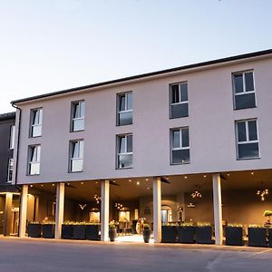 Hotel Leonardo スロヴェンスカ・ビストリツァ Exterior photo