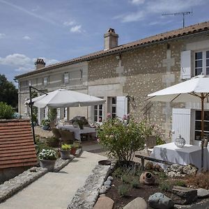 Yviers Le Boisdalon Bed & Breakfast Exterior photo