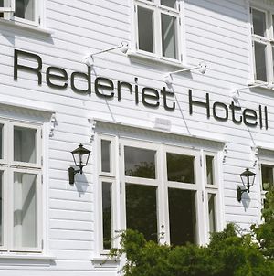 Rederiet Hotel ファールスン Exterior photo