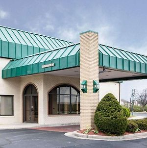 Quality Inn And Suites Indianapolis インディアナポリス Exterior photo