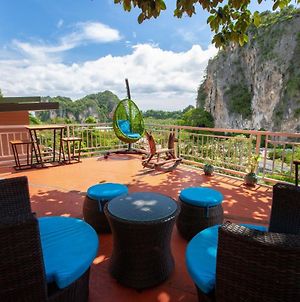 Diamond Cave Resort & Spa ライレイビーチ Exterior photo