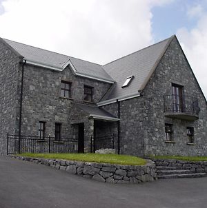 Clare'S Rock Self-Catering AccommodationCarron Exterior photo