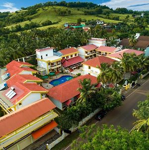 Spazio Leisure Resort, Goa アンジュナ Exterior photo