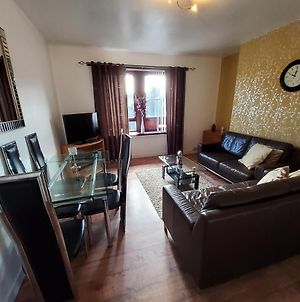 4 Bedroom Apt At Sensational Stay Serviced Accommodation Aberdeen - Roslin Street Exterior photo