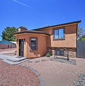 Spacious Home With Hot Tub Less Than 3 Miles To Lake Powell!ページ Exterior photo