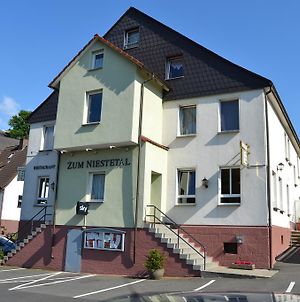 Landhotel Zum Niestetal カッセル Exterior photo