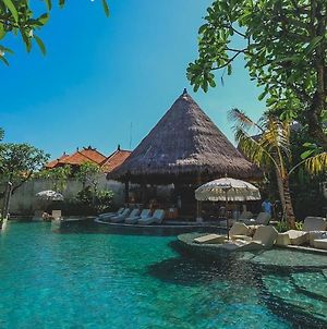 Amnaya Resort Nusa Dua ヌサドゥア Exterior photo