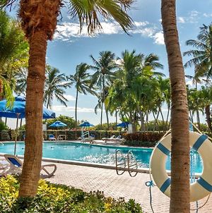 Radisson Resort Miami Beach マイアミビーチ Exterior photo