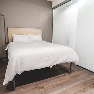 Sova Micro-Room & Social Hotel ダラス Exterior photo