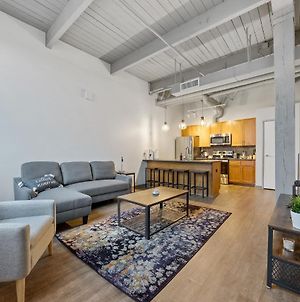 Industrial Loft Apartments In The Beautiful Superior Building Minutes From Firstenergy Stadium 304 クリーブランド Exterior photo