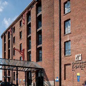 Holiday Inn Express Liverpool - Royal Albert Dock リヴァプール Exterior photo