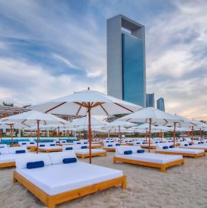 Radisson Blu Hotel & Resort, Abu Dhabi Corniche Exterior photo