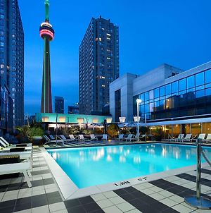ホテルRadisson Blu Toronto Downtown Exterior photo