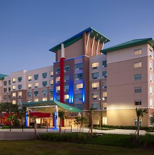 Holiday Inn Express & Suites - Orlando At Seaworld, An Ihg Hotel オーランド Exterior photo