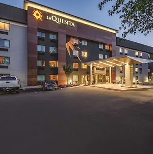 La Quinta Inn & Suites By Wyndham Hartford - Bradley Airport ウィンザー・ロックス Exterior photo