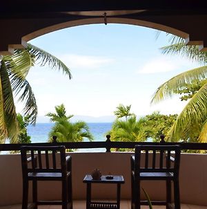 Private Beachfront 2 Bedroom House With Ocean View And Direct Reef Accessモアルボアル Exterior photo