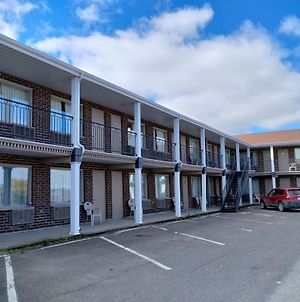 Motel L'Avenue Du Pontアルマ Exterior photo