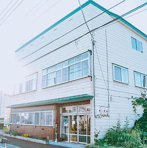 ホテルGesthaus ＆ Cafe Ber E St Ar Shibetsu  Exterior photo